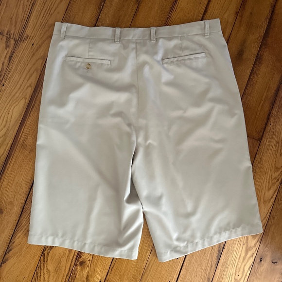 CALLOWAY LIGHT TAN FLAT FRONT  MENS GOLF SHORTS - Picture 7 of 7